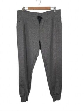 32 Cool gray jogger pants
